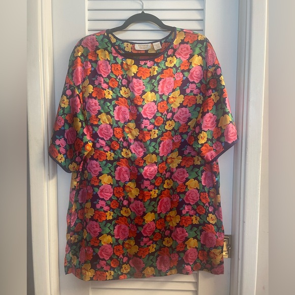 Victoria's Secret Other - Vintage Victoria Secret Gold Label Silky Soft Floral Oversized Night Shirt